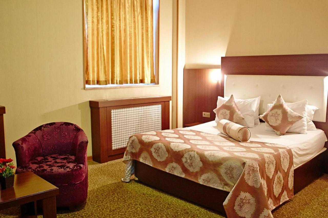 Grand Nakhchivan Hotel Exterior foto