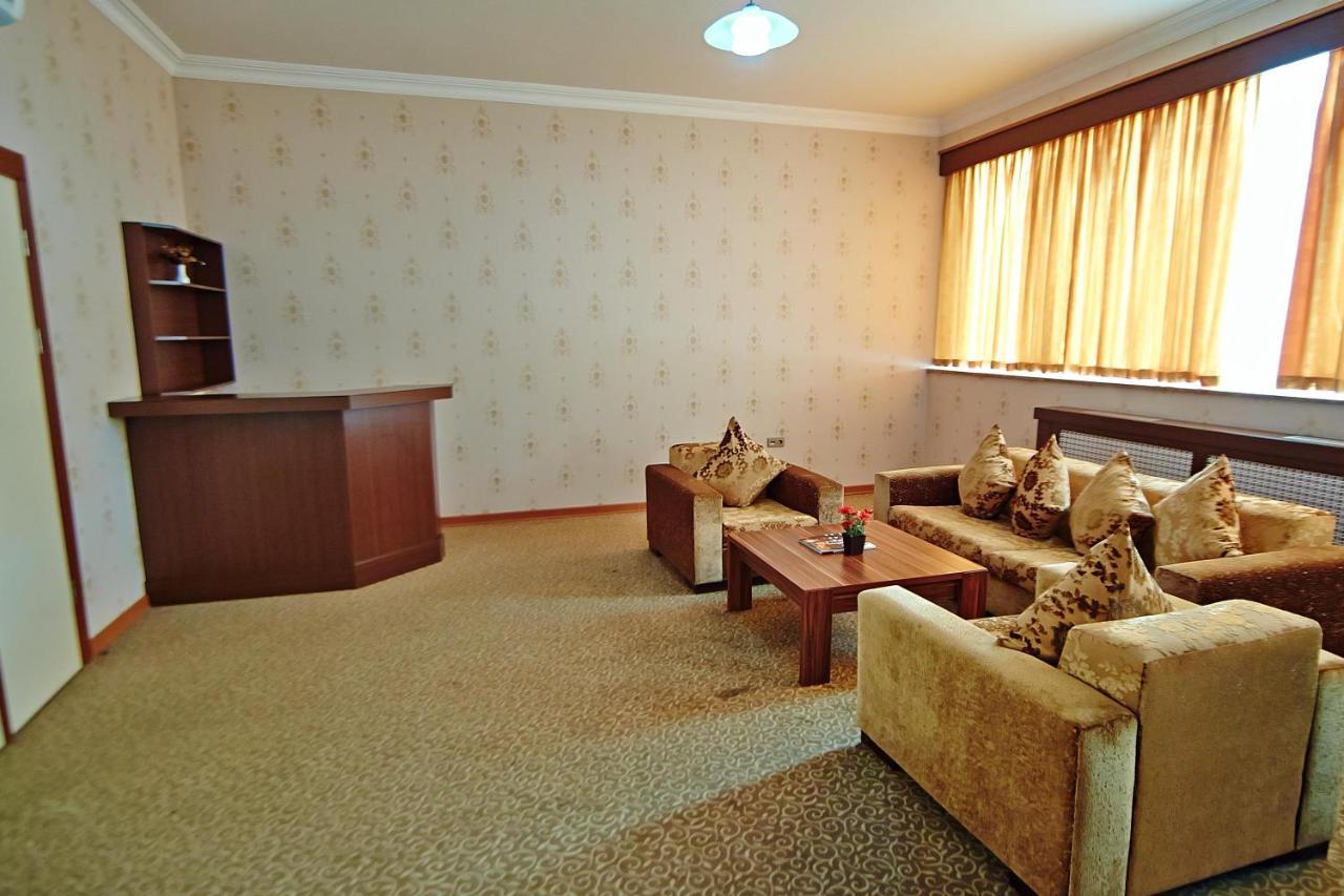 Grand Nakhchivan Hotel Exterior foto